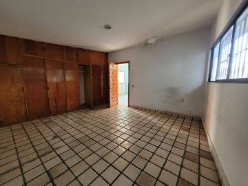 Atención Inversionista. Venta Propiedad Cerca de Zona de Hospitales H/3/40