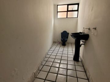 Atención Inversionista. Venta Propiedad Cerca de Zona de Hospitales H/3/40