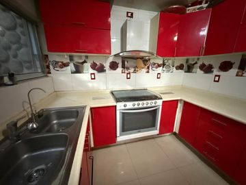 BONITA CASA EN VENTA CON UN ESPACIO INDEPENDIENTE