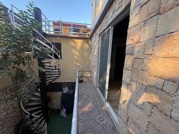 BONITA CASA EN VENTA CON UN ESPACIO INDEPENDIENTE
