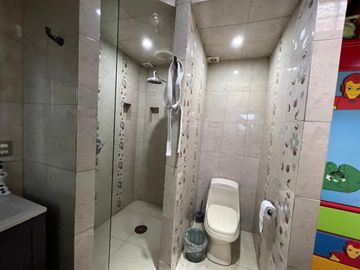 BONITA CASA EN VENTA CON UN ESPACIO INDEPENDIENTE