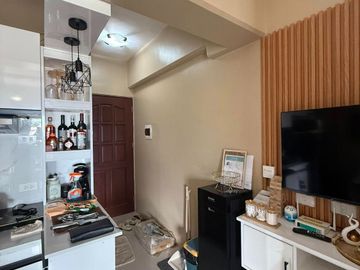 FULLY FURNISHED CONDO FOR SALE in MACTAN CEBU