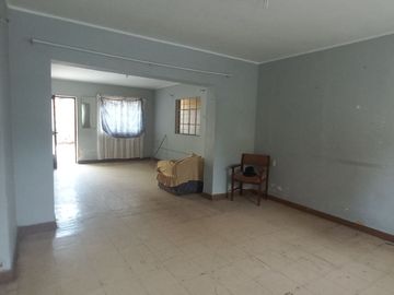 🏬 VENDO CASA COMO TERRENO EN SAN MARTÍN DE PORRES, ¡GRAN OPORTUNIDAD DE INVERSIÓN!