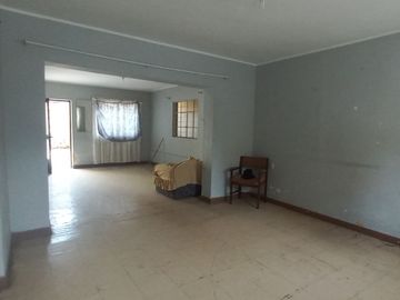 🏬 VENDO CASA COMO TERRENO EN SAN MARTÍN DE PORRES, ¡GRAN OPORTUNIDAD DE INVERSIÓN!