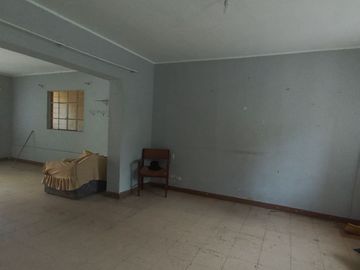 🏬 VENDO CASA COMO TERRENO EN SAN MARTÍN DE PORRES, ¡GRAN OPORTUNIDAD DE INVERSIÓN!