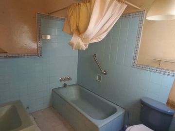 🏬 VENDO CASA COMO TERRENO EN SAN MARTÍN DE PORRES, ¡GRAN OPORTUNIDAD DE INVERSIÓN!