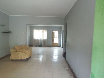 🏬 VENDO CASA COMO TERRENO EN SAN MARTÍN DE PORRES, ¡GRAN OPORTUNIDAD DE INVERSIÓN!