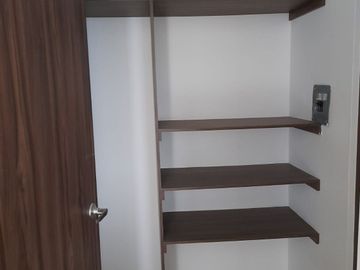 HERMOSA RENTA CASA (PRIVADA EN POZOS)