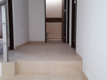 HERMOSA RENTA CASA (PRIVADA EN POZOS)