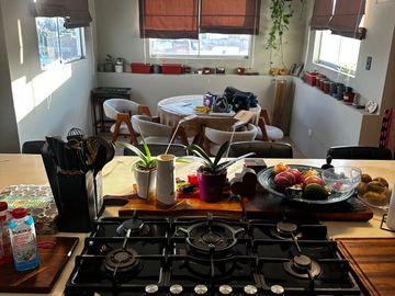 EXCLUSIVA CASA FRENTE AL MAR EN LA PUNTA 🌊 + DEPARTAMENTO ADICIONAL 🏠