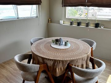EXCLUSIVA CASA FRENTE AL MAR EN LA PUNTA 🌊 + DEPARTAMENTO ADICIONAL 🏠