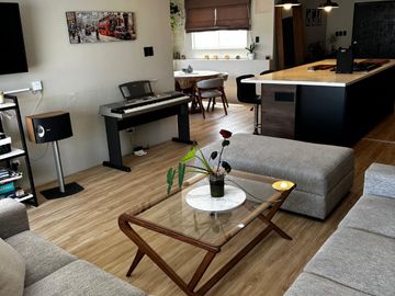 EXCLUSIVA CASA FRENTE AL MAR EN LA PUNTA 🌊 + DEPARTAMENTO ADICIONAL 🏠