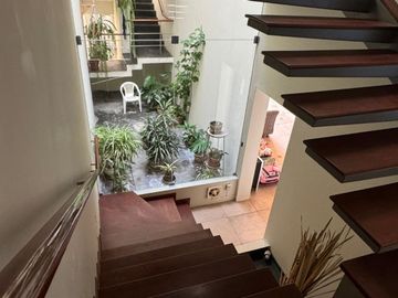 EXCLUSIVA CASA FRENTE AL MAR EN LA PUNTA 🌊 + DEPARTAMENTO ADICIONAL 🏠