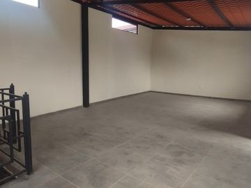 CASA EN VENTA CUMBAYÁ SECTOR SAN FRANCISCO DE PINSHA