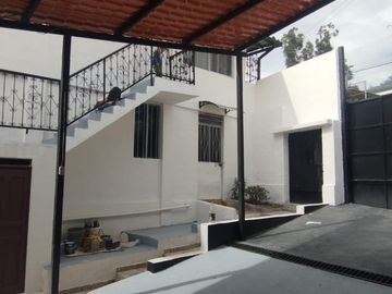 CASA EN VENTA CUMBAYÁ SECTOR SAN FRANCISCO DE PINSHA