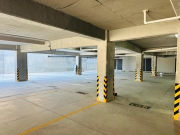 DEPARTAMENTO NUEVO!  2 RECAMARAS 2 ESTACIONAMIENTOS 2 BAÑOS ,Y HASTA TU BODEGA EN SOTANO!