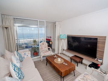 SE VENDE DEPTO EN EDIF. TERRAZAS DEL SOL.