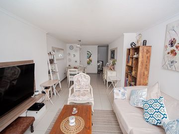 SE VENDE DEPTO EN EDIF. TERRAZAS DEL SOL.