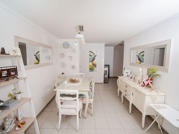SE VENDE DEPTO EN EDIF. TERRAZAS DEL SOL.
