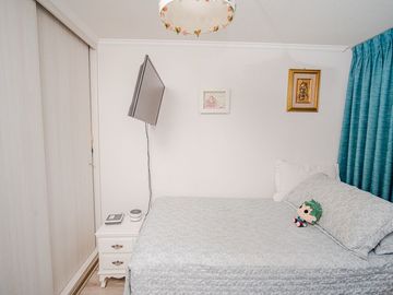 SE VENDE DEPTO EN EDIF. TERRAZAS DEL SOL.