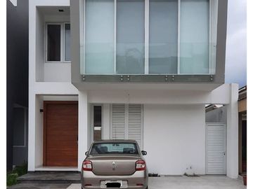 EN VENTA EXCLUSIVA CASA EN URBANIZACION PORTOFINO