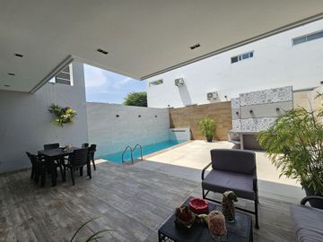 EN VENTA EXCLUSIVA CASA EN URBANIZACION PORTOFINO