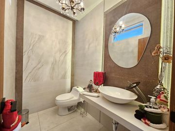 EN VENTA EXCLUSIVA CASA EN URBANIZACION PORTOFINO