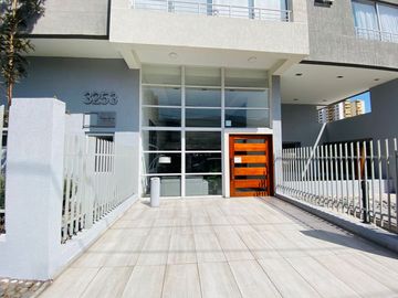SE VENDE DEPTO EN EDIF. TERRAZAS DEL SOL.