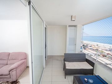 SE VENDE DEPTO EN EDIF. TERRAZAS DEL SOL.