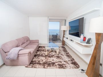 SE VENDE DEPTO EN EDIF. TERRAZAS DEL SOL.