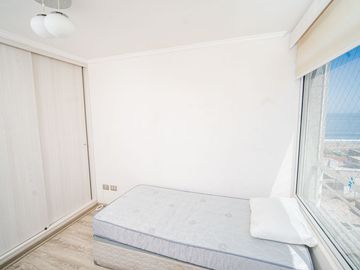 SE VENDE DEPTO EN EDIF. TERRAZAS DEL SOL.