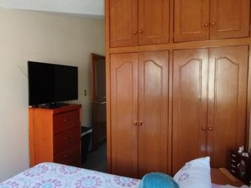 Casa en Venta con Local comercial de una sola planta en Metepec