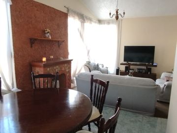 Casa en Venta con Local comercial de una sola planta en Metepec
