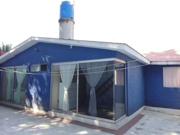 Casa en Venta con Local comercial de una sola planta en Metepec