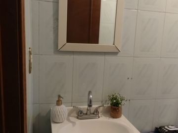 Casa en Venta con Local comercial de una sola planta en Metepec