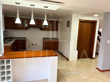 CASA EN VENTA NO ADOSADA TUMBACO