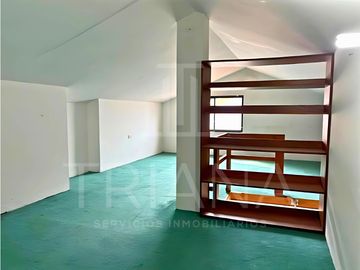 CASA EN VENTA NO ADOSADA TUMBACO