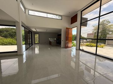 SE VENDE CASA CAMPESTRE VILLAS DEL PALMAR TURBACO BOLIVAR