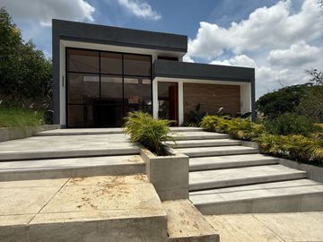 SE VENDE CASA CAMPESTRE VILLAS DEL PALMAR TURBACO BOLIVAR