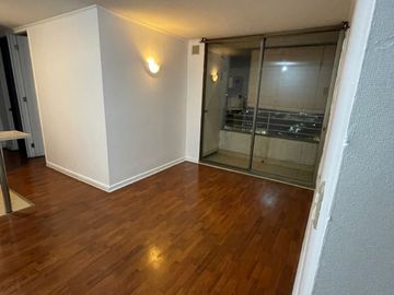 Departamento de 2D-1B-1BG, Metro Hospitales, Independencia.