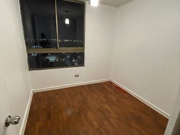 Departamento de 2D-1B-1BG, Metro Hospitales, Independencia.