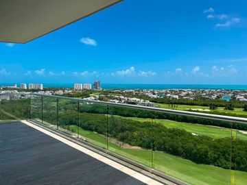 IMPRESIONANTE DEPARTAMENTO CON VISTAS PANORÁMICAS AL MAR DE CANCÚN