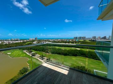 IMPRESIONANTE DEPARTAMENTO CON VISTAS PANORÁMICAS AL MAR DE CANCÚN