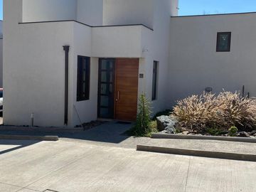Casa nueva 140M2 4D 4B Arboretm Peñalolén