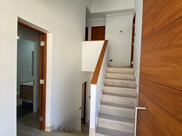 Casa nueva 140M2 4D 4B Arboretm Peñalolén