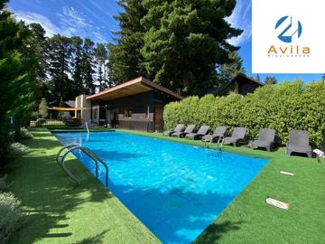PUCON Casa en venta 4D 4B Condominio Parque Pinares a 1,5 km del centro COD.ACP0154