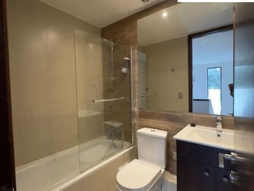 PUCON Casa en venta 4D 4B Condominio Parque Pinares a 1,5 km del centro COD.ACP0154