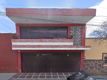 Casa en Venta en Agustín Yáñez en Guadalajara