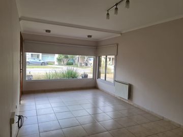 Casa en Venta– Barrio Cerrado Bosque Alto