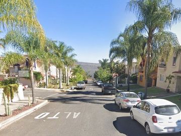 ¡APROVEHCA ESTA GRAN OPORTUNIDAD! Casa en REMATE, COYULA , Jalisco.